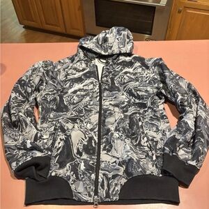 Nike Black and Gray Patterned Jacket